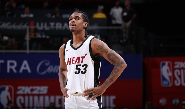 开云-NBA场均6.5分！记者：前火箭&amp;热火球员克里斯托弗自宣加盟深圳