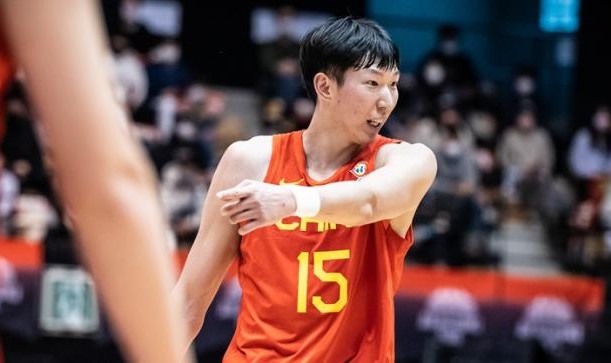 开云体育-中国男篮出征世预赛：成绩压力不大 赛程考验体能