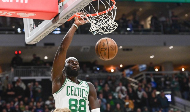 开云体育-杰伦·布朗：奎塔一直在进步 他配得上被列入最快进步球员候选