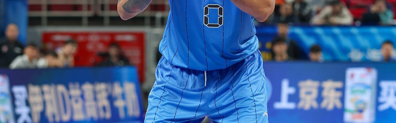 媒体人：麦基缺乏稳定的一对一单打能力 面对王哲林都以吃瘪告终