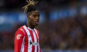 每体：巴萨计划重启尼科的转会谈判，已汲取去年久拖不决的教训